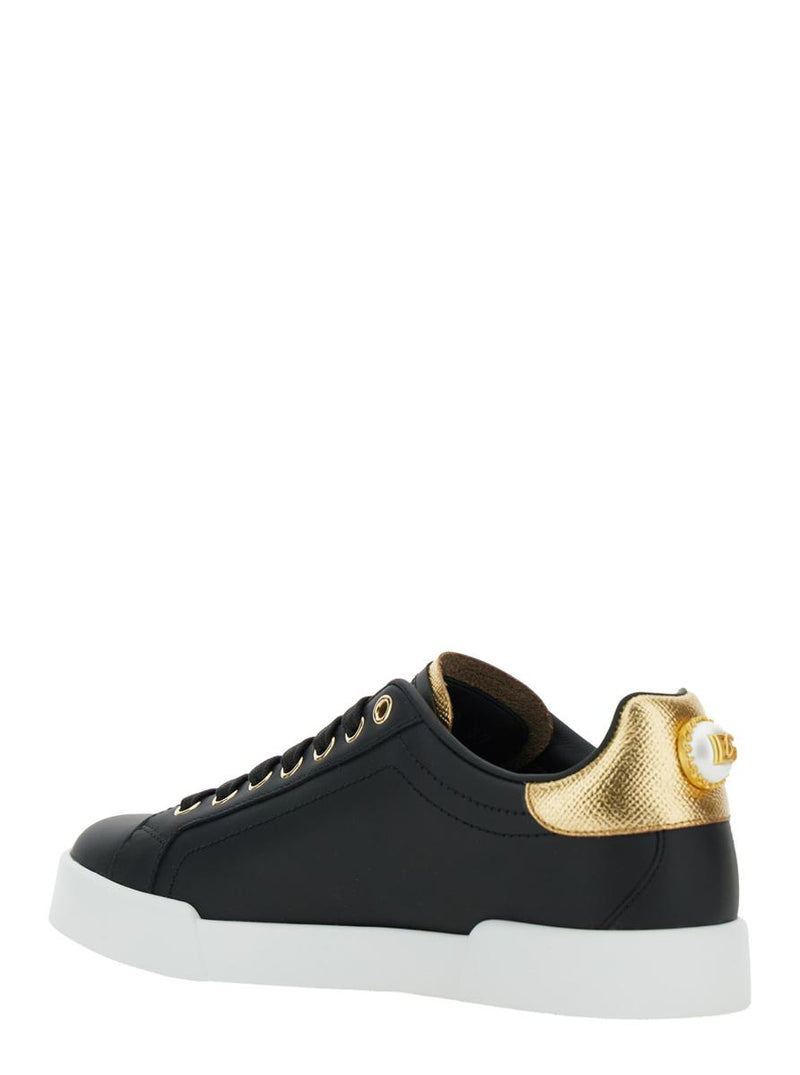 Black Low Top Sneakers With Logo Lettering On The Tongue And Logo Detail On The Heel In Leather Woman