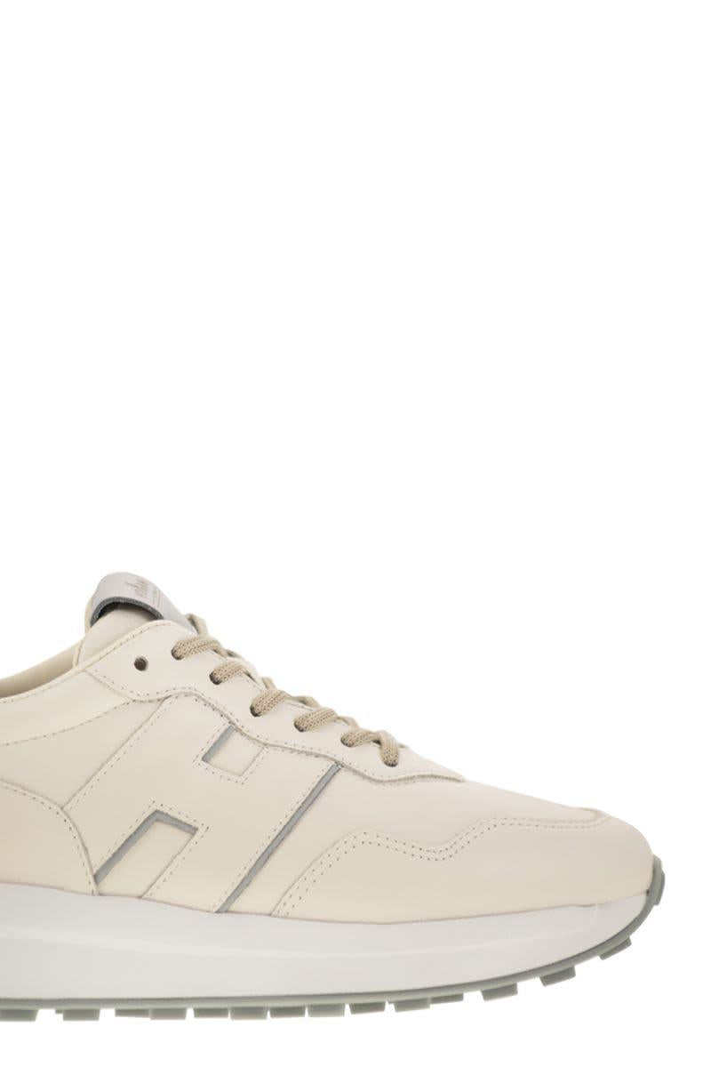 Hogan H641 - Leather Sneakers