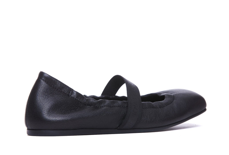 Vic Matie Flat Shoes