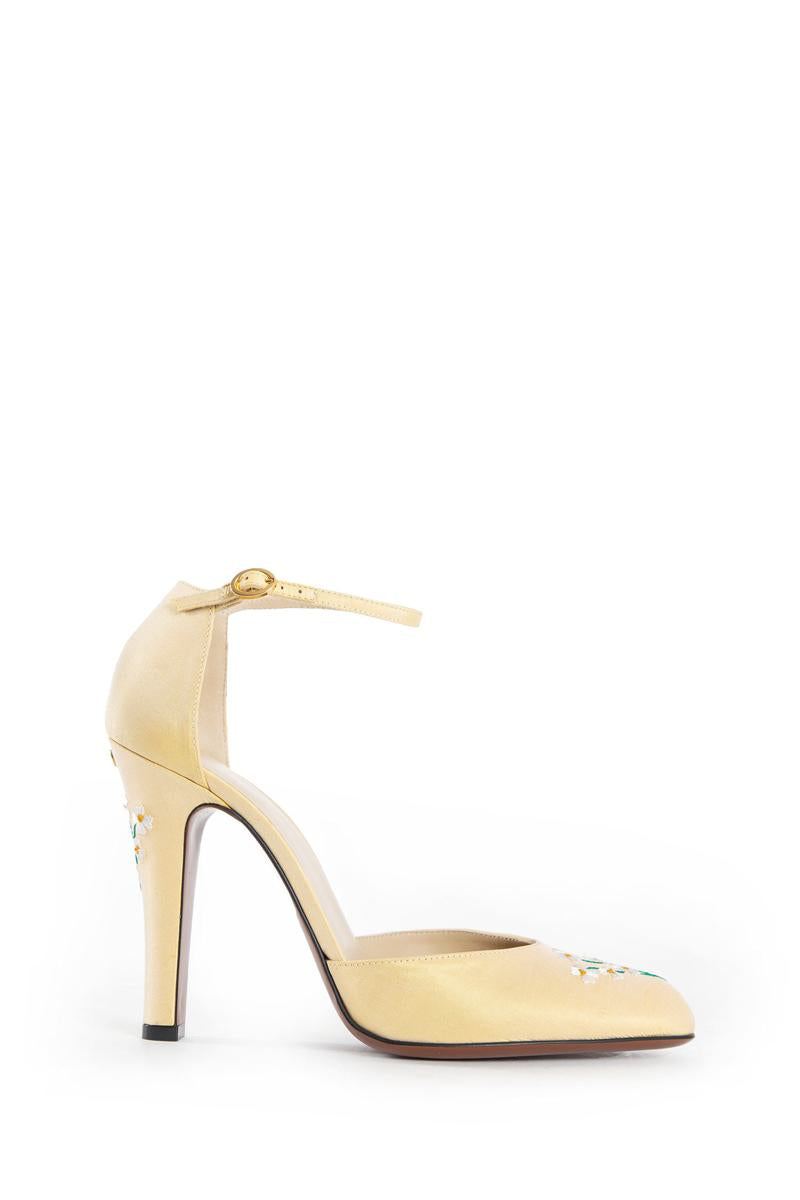 Valentino Garavani Pumps