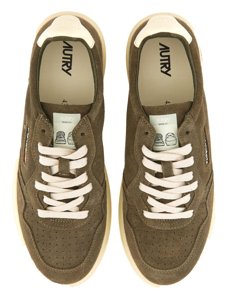 Autry "Medalist Low" Sneaker