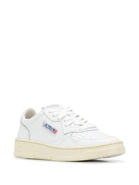Autry Medalist Low Leather Sneakers