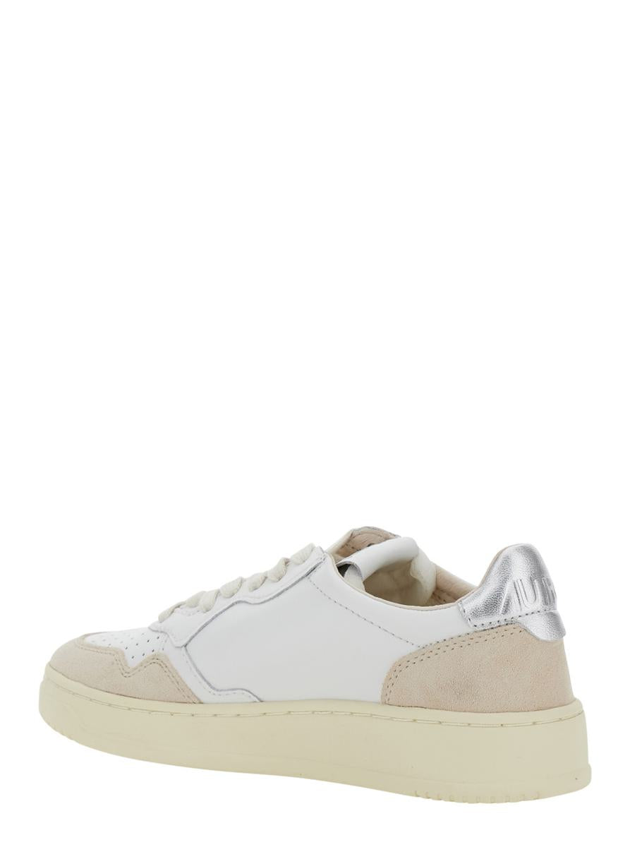 'Medalist' White Low Top Sneakers With Logo Patch On Tongue And Side In Leather Blend Woman