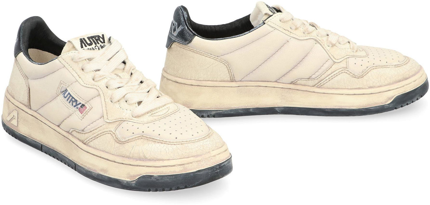Autry Medalist Leather Low-Top Sneakers