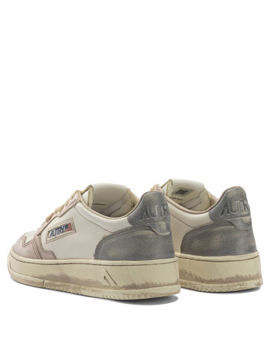 Autry "Medalist Low Super Vintage" Sneakers