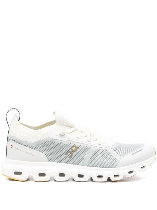 On Running Cloud 6 Versa Sneakers