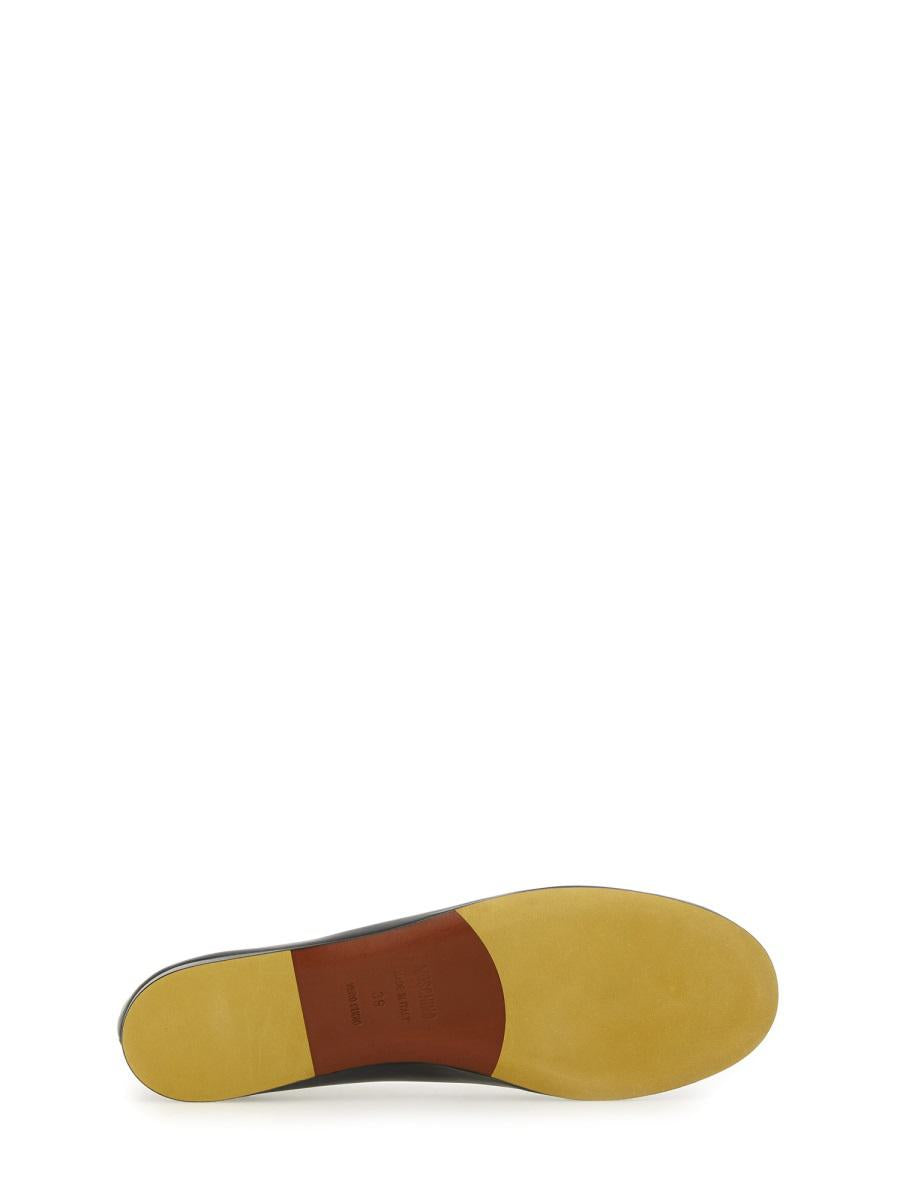 Moschino Dancer "Duck"