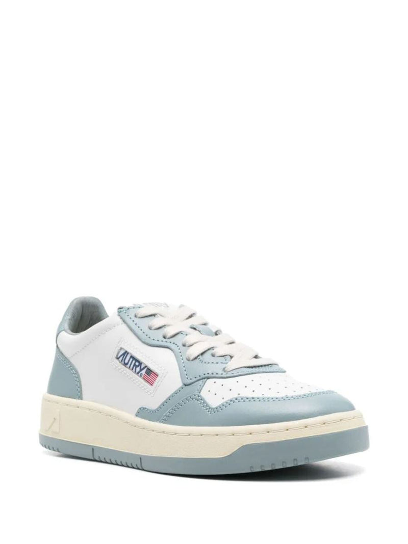 Autry "Medalist Low" Woman Sneakers Shoes