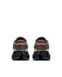 On Running Sneakers 2