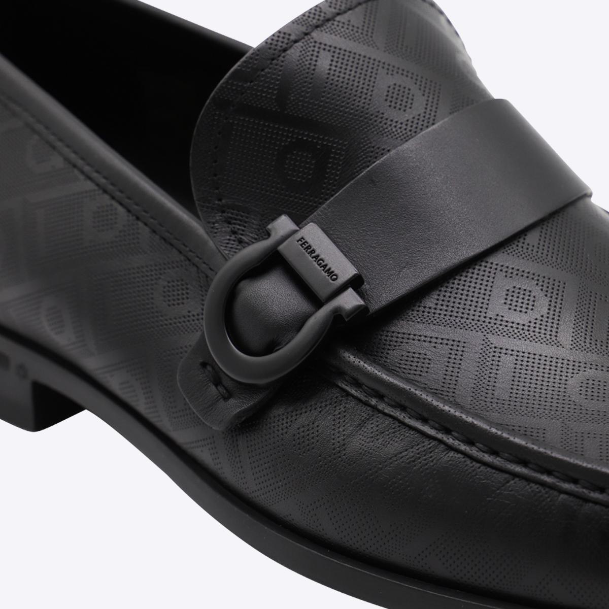 Salvatore Ferragamo Black Leather Caspian Loafers
