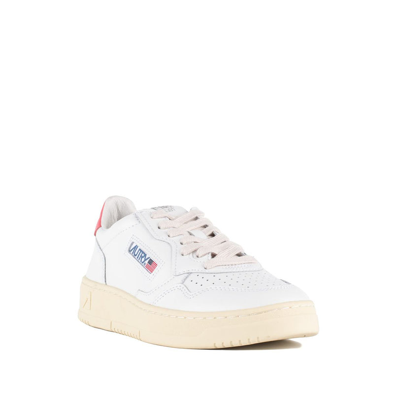 Autry Medalist Low White Leather And Tearose Sneakers