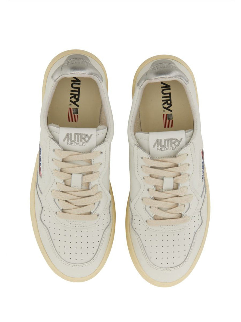 Autry "Medalist Low" Sneaker