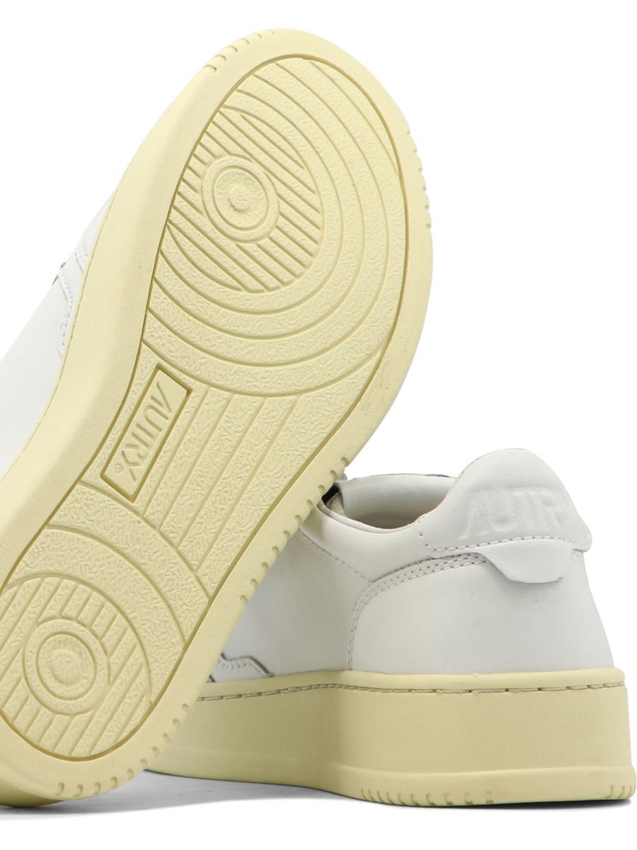 Autry "Medalist Low" Sneakers
