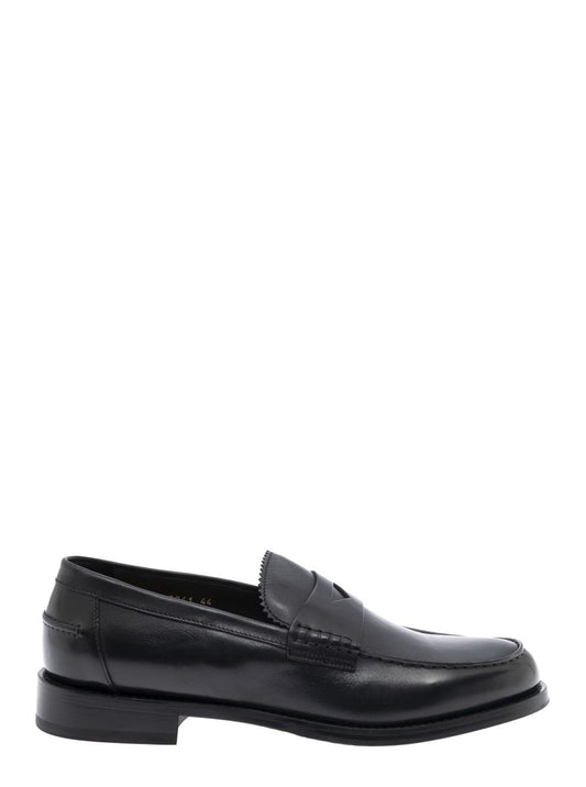 Black Loafers With Almond Toe In Leather Man