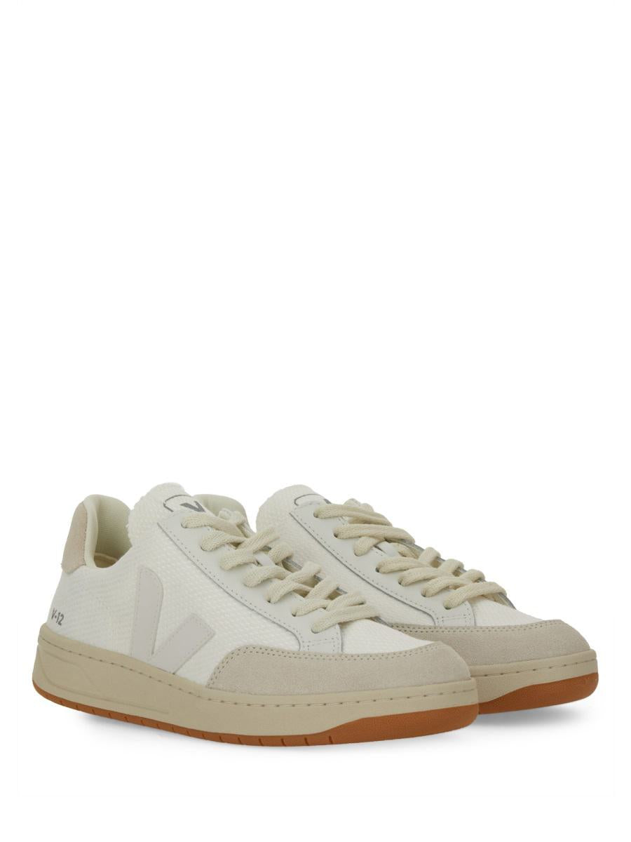 Veja Sneaker "V-12" Unisex