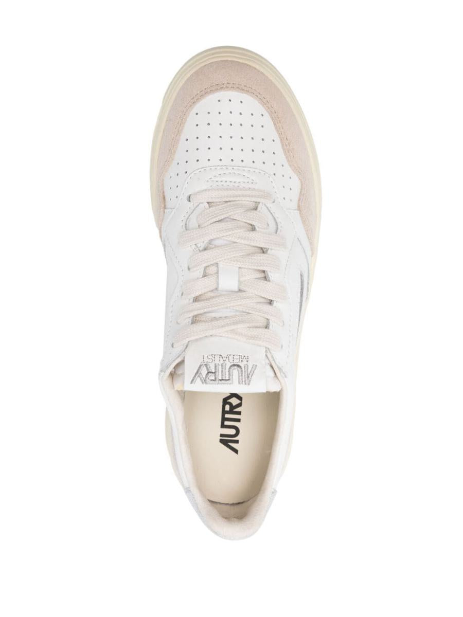 Autry Medalist Low Sneakers In White And Silver Leather Shoes