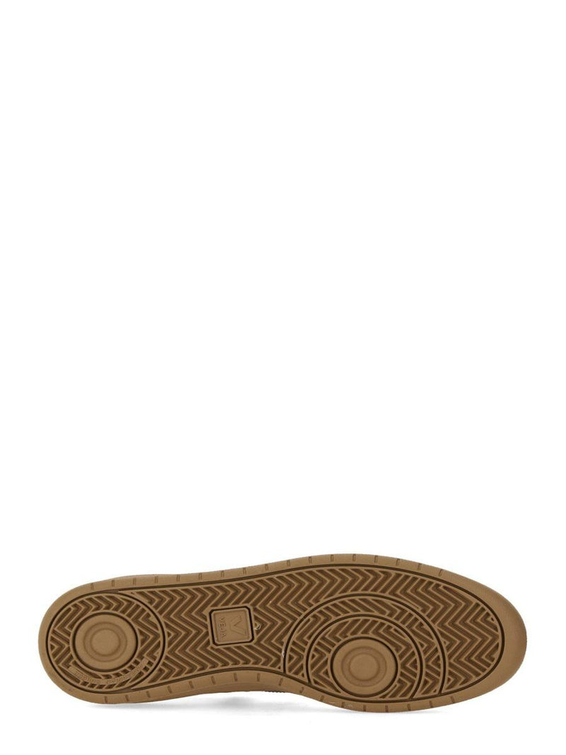 Veja Sneaker "V-12"