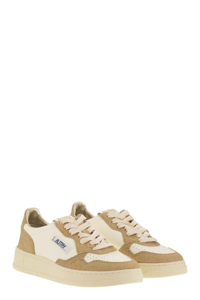 Autry Medalist Low - Sneakers With Two-Tone Glitter