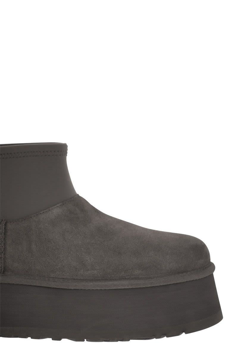 UGG Classic Mini Dipper Boots