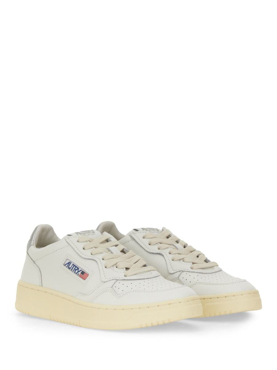 Autry "Medalist Low" Sneaker