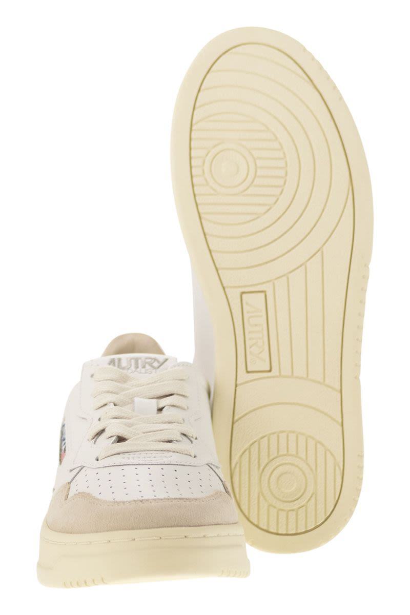 Autry Medalist Low - Leather And Suede Sneakers