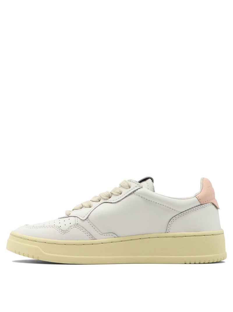 Autry "Medalist Low" Sneakers