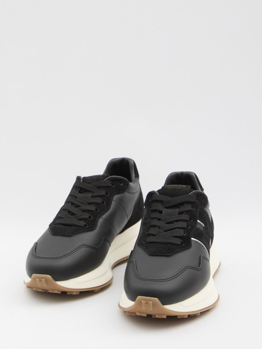 H641 Sneakers