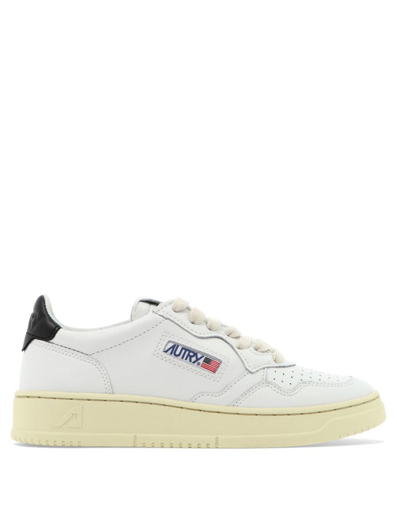 Autry "Medalist Low" Sneakers