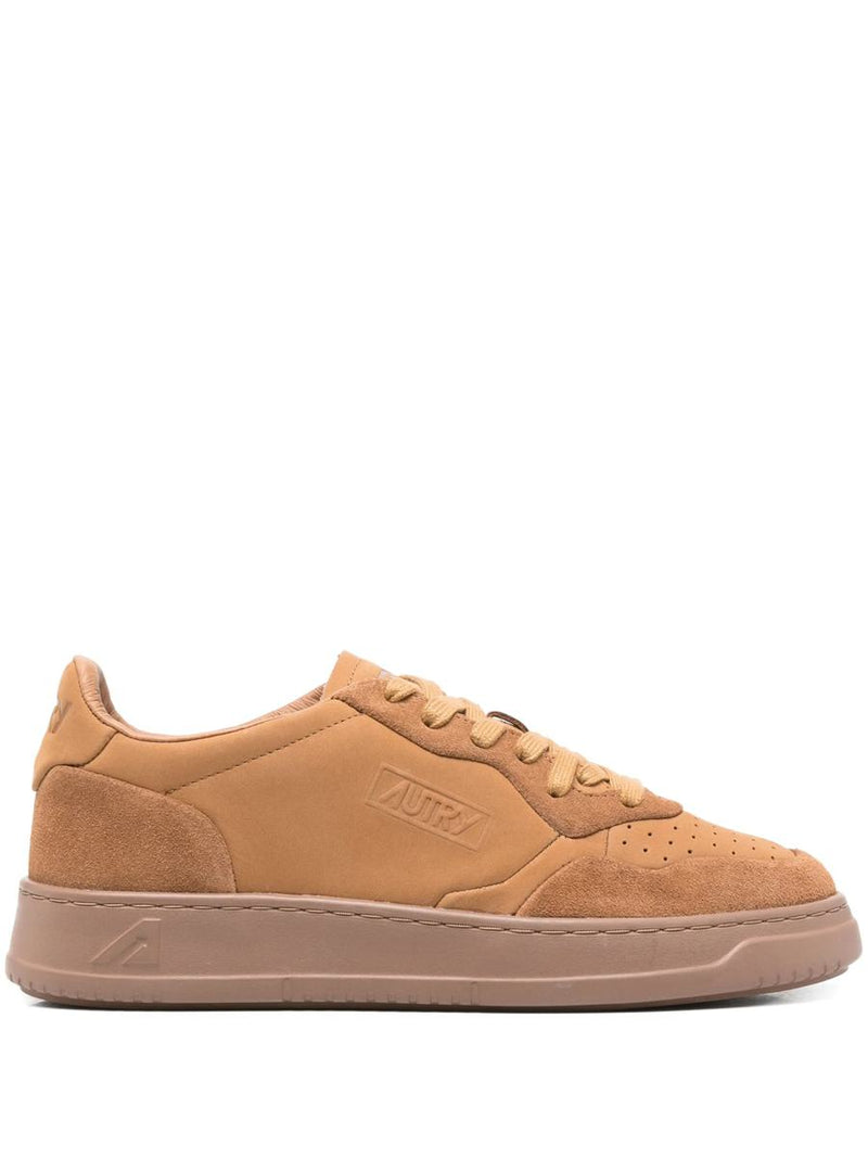 Autry Medalist Low Man Nab/Sue Shoes
