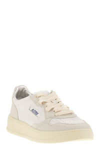 Autry Medalist Low - Sneakers With Two-Tone Glitter