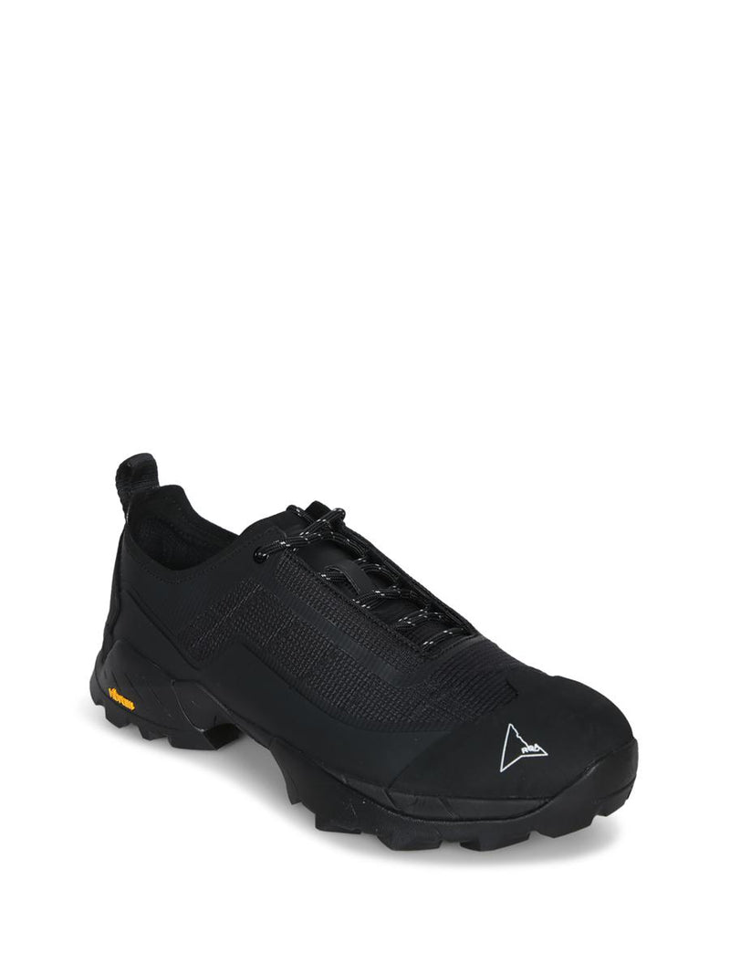 Roa Sneakers