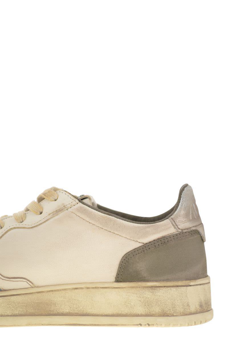 Autry Super Vintage - Leather Sneakers