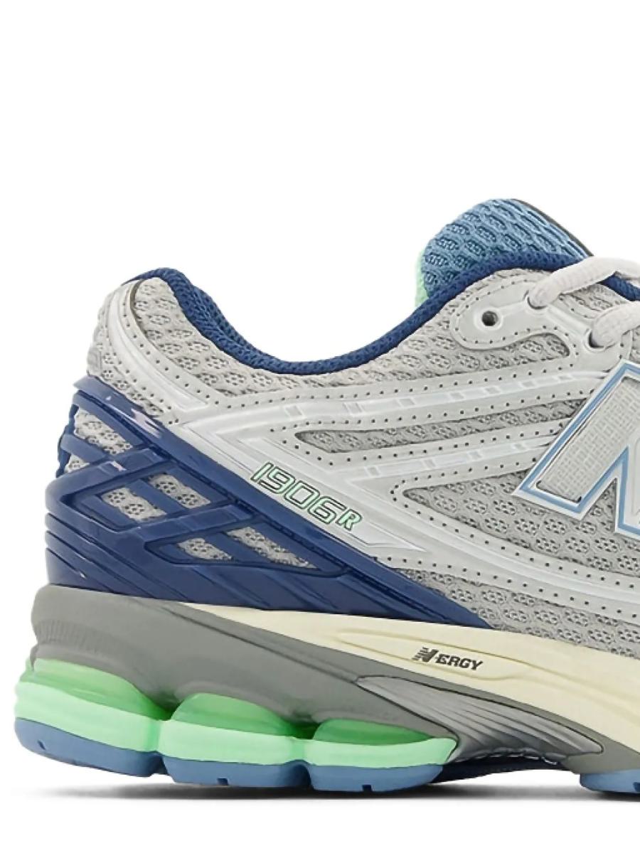 New Balance Sneakers