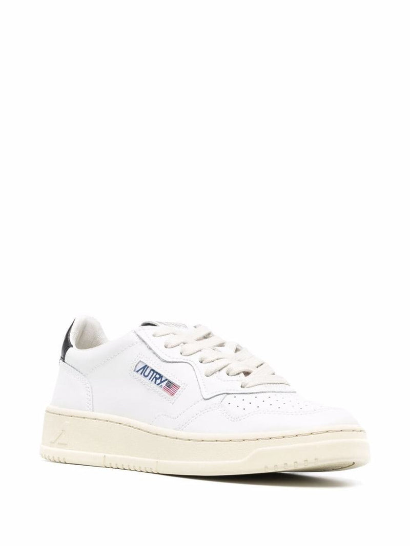 Autry Medalist Low Leather Sneakers
