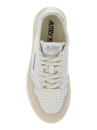 'Medalist' White Low Top Sneakers With Logo Patch On Tongue And Side In Leather Blend Woman