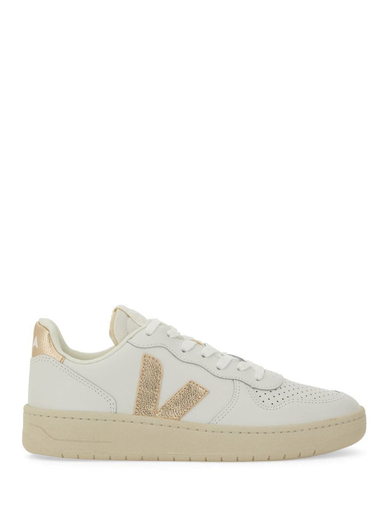 Veja Sneaker "V-10"