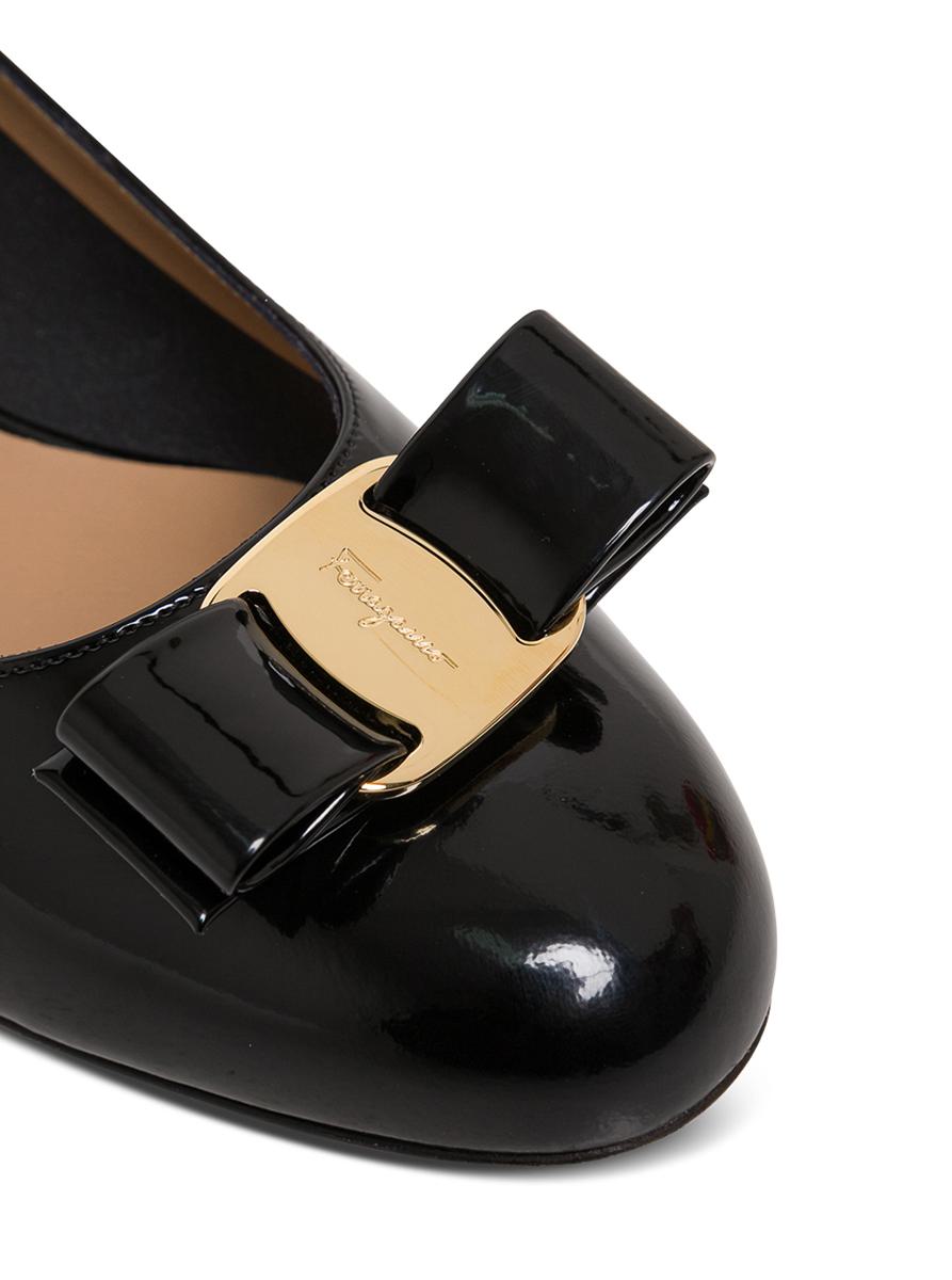 Vara Pumps In Black Patent Leather With Bow