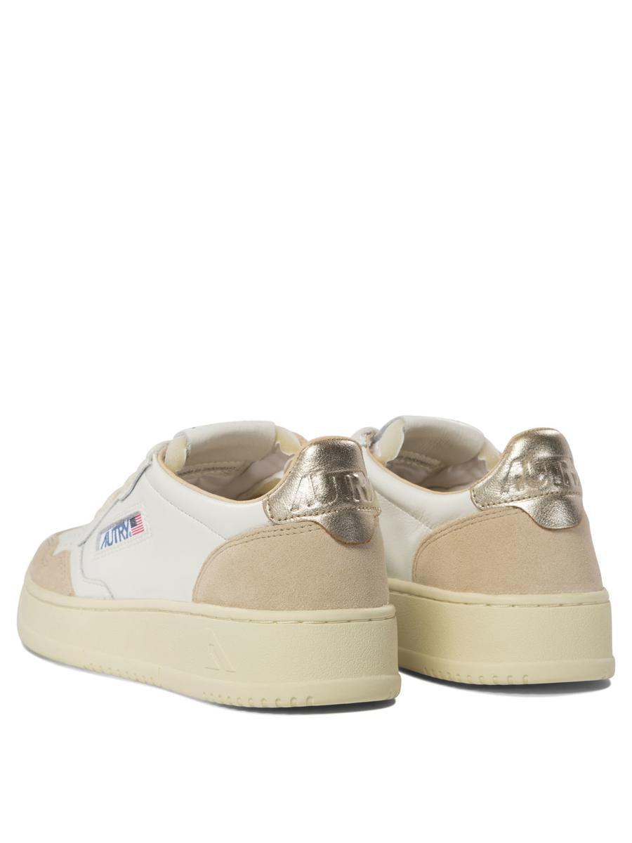 Autry "Medalist Low" Sneakers