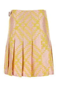 burberry-skirts-1765534622012002381-4