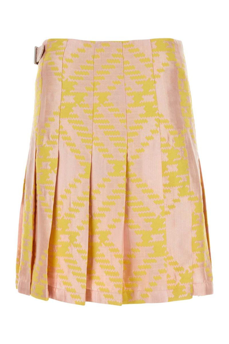 burberry-skirts-1765534622012002381-4