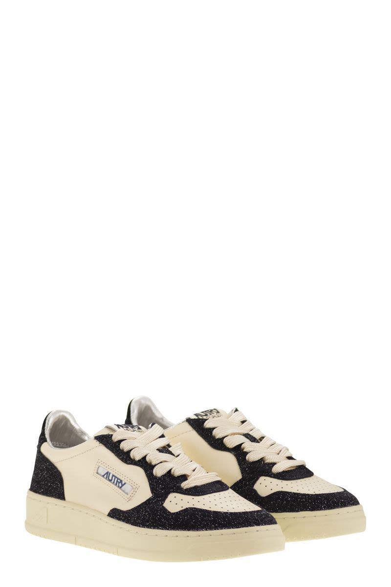 Autry Medalist Low - Sneakers With Two-Tone Glitter