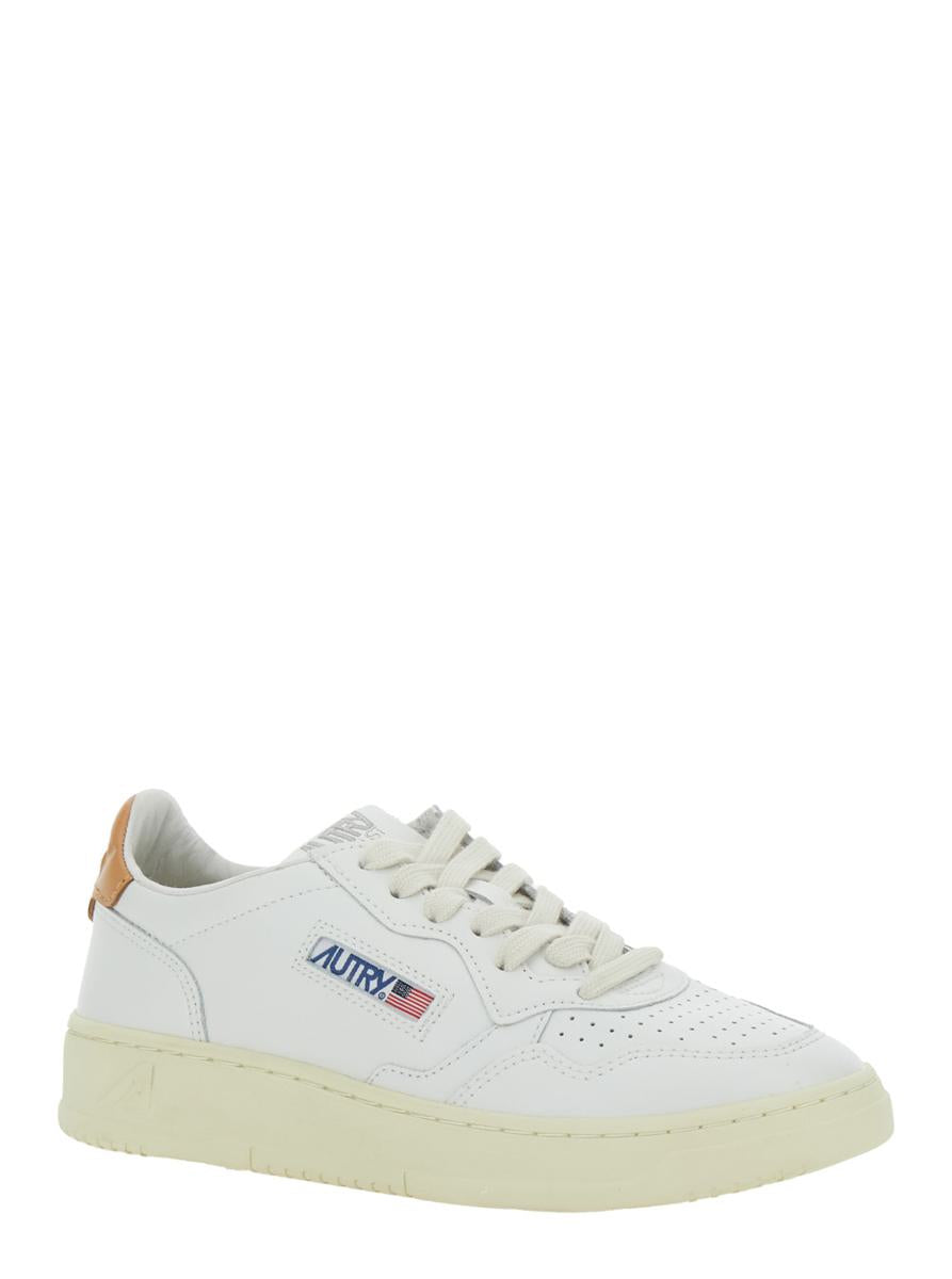 'Medalist' White Low Top Sneakers With Logo Patch On Tongue And Side In Leather Woman