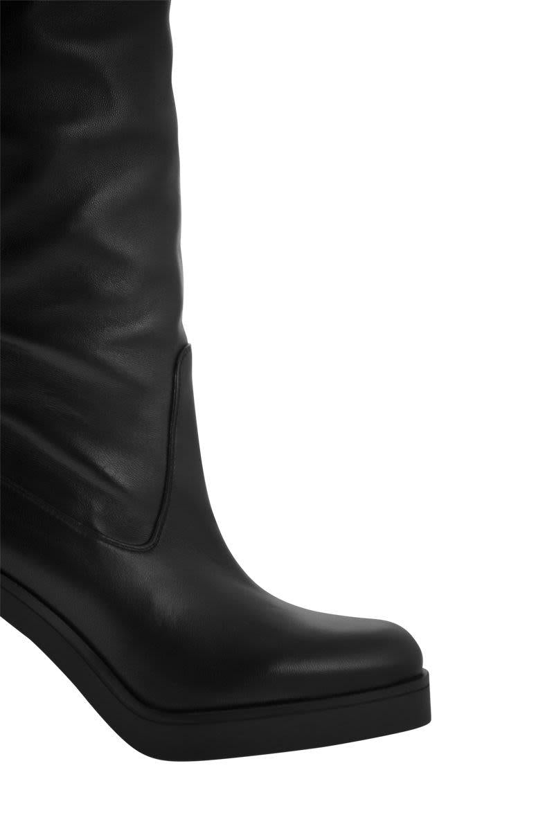 Stuart Weitzman Bethenny 80 - Leather Boot