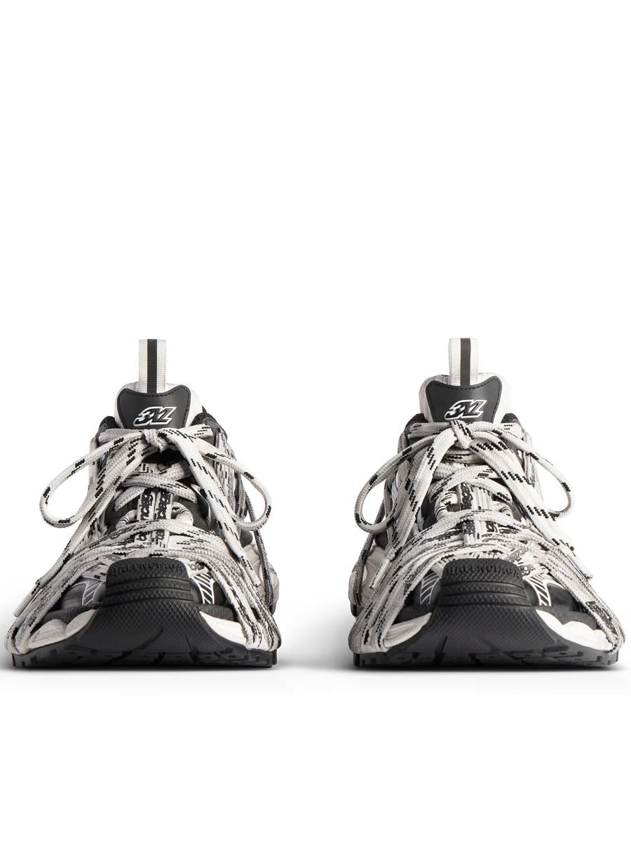 Balenciaga 3Xl Extreme Laces Logo Shoes