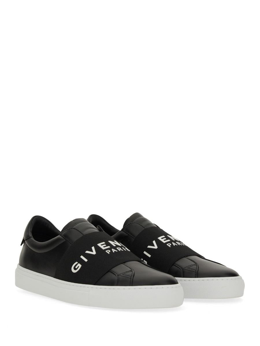 Givenchy Low Top Sneaker With Logo