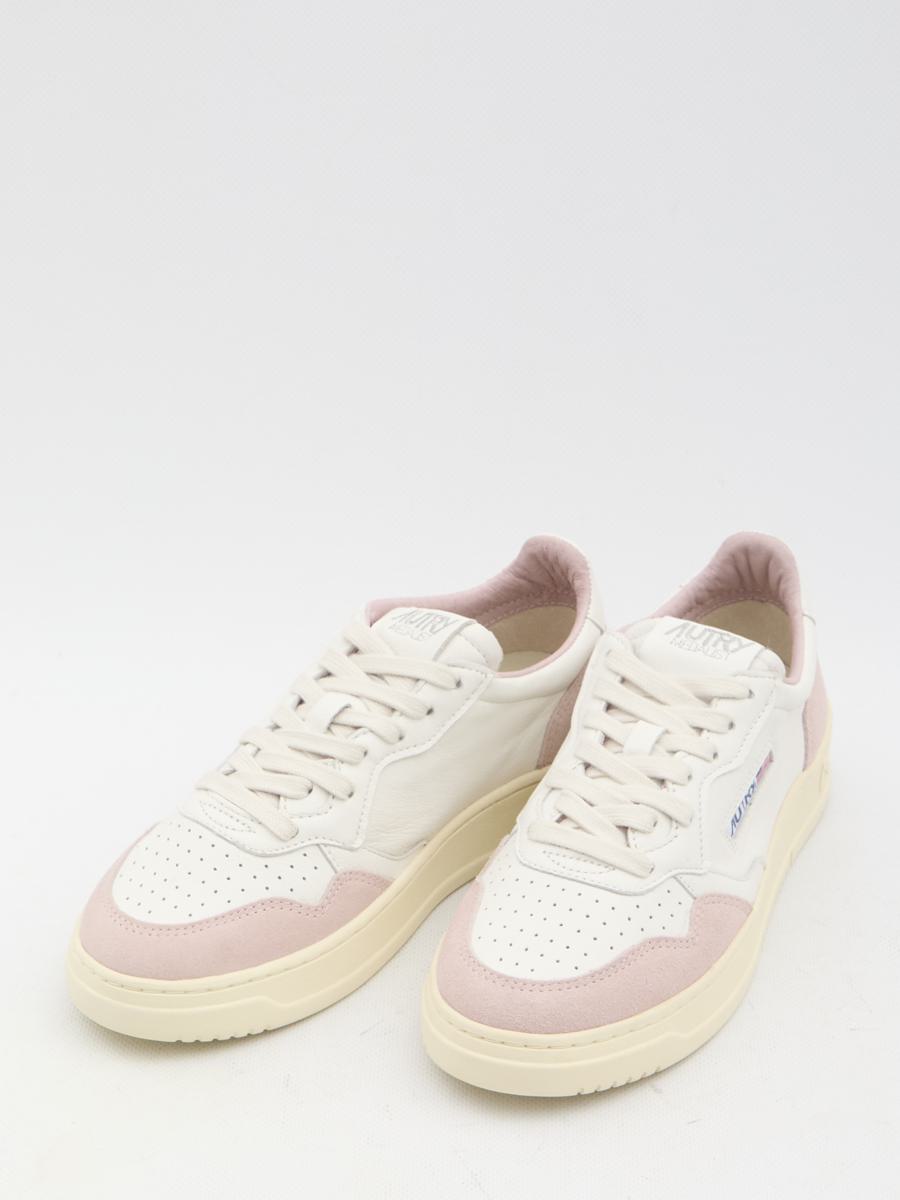 Medalist Low Sneakers