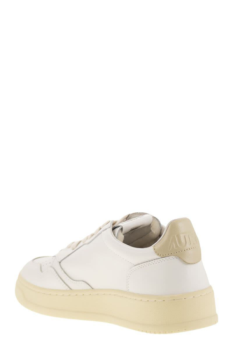 Autry Medalist Low - Leather Sneakers