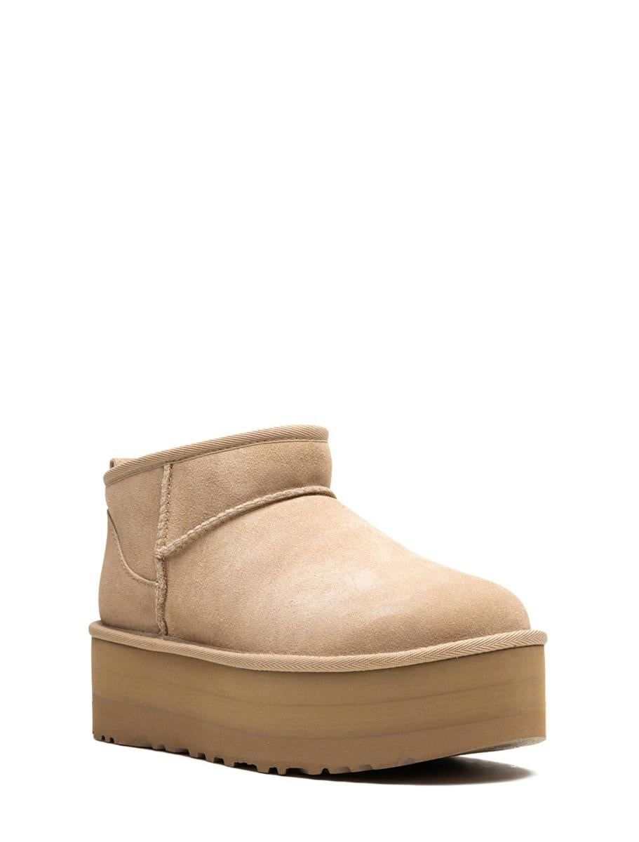 UGG Flat Shoes
