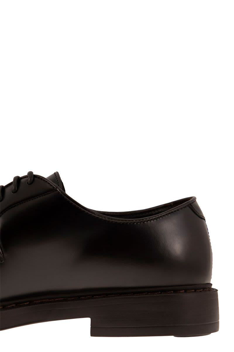 Doucal's Leather Derby Lace-Up