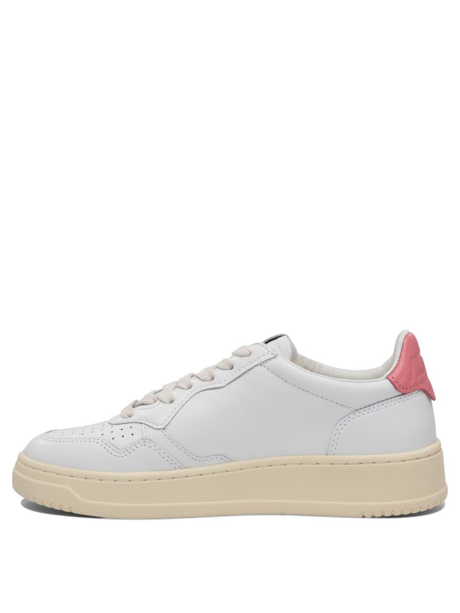 Autry "Medalist Low" Sneakers